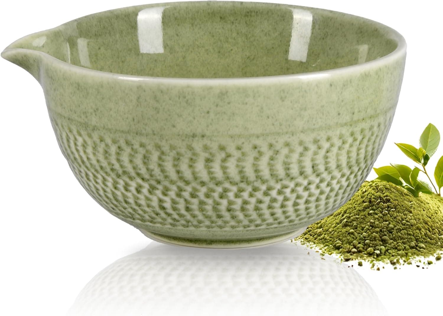 CAMATET Matcha Bowl with Spout, 500 ml/18 oz Ceramic Matcha Mixing Bowl, Japanese Ceremonial Chawan, Matcha Green